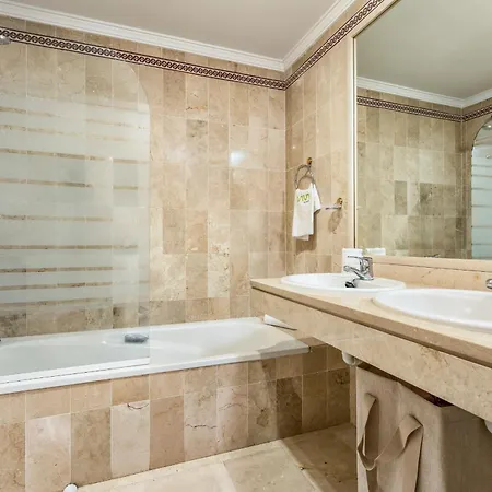 Mijas Golf Frontline Luxury 2 Bed Beautiful Golf, Mountains And Views